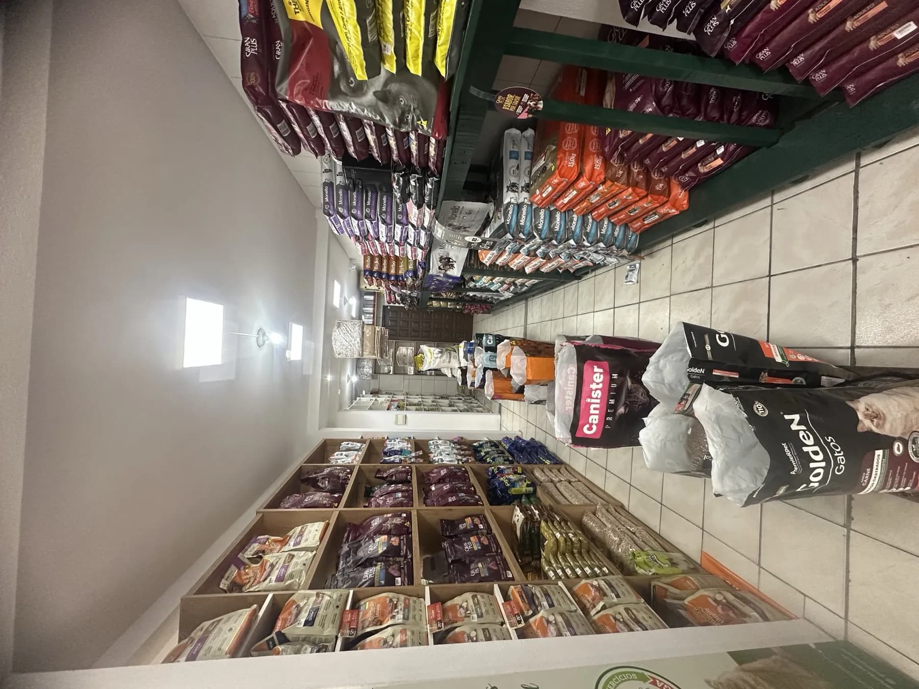Corredor de rações da loja